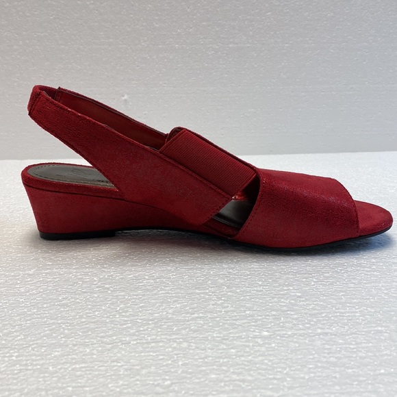 Wedge Sandals - Picture 5 of 9